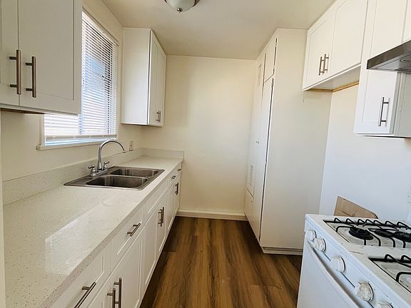3rd image of 216 S Olive Ave APT E