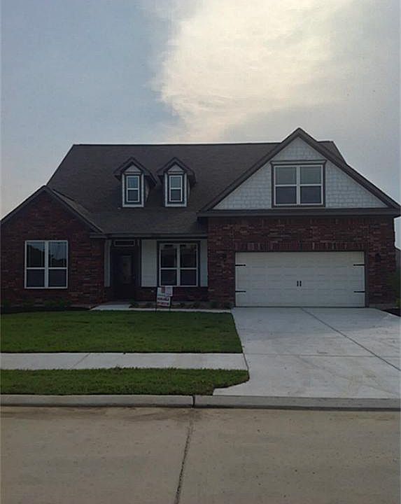 1st image of 14051 Belmont Cir