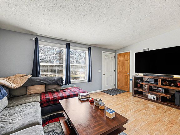 4th image of 6051 Young Rd