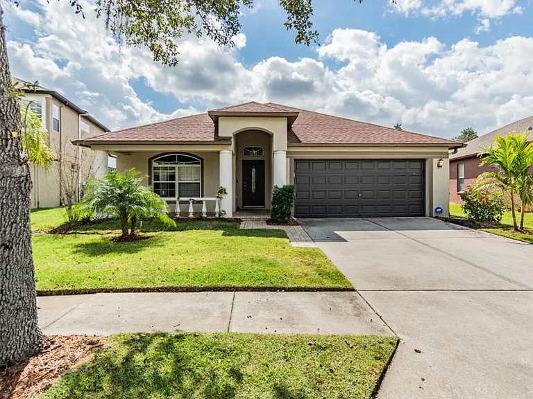 30120 Sotogrande Loop — Photo 1