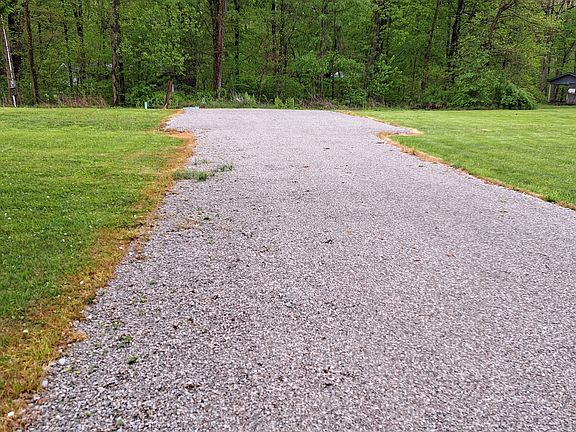 2nd image of 5662 State Highway 42