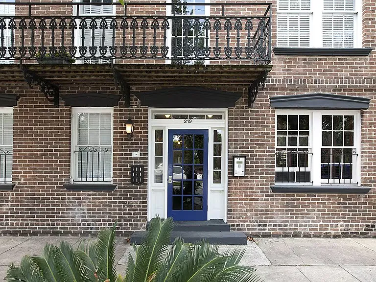 219 Abercorn St #3 — Photo 1