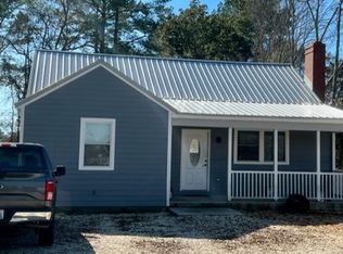 507 Chatham St, Newport, NC 28570