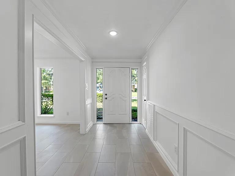 8011 Liberty Elm Ct — Photo 3