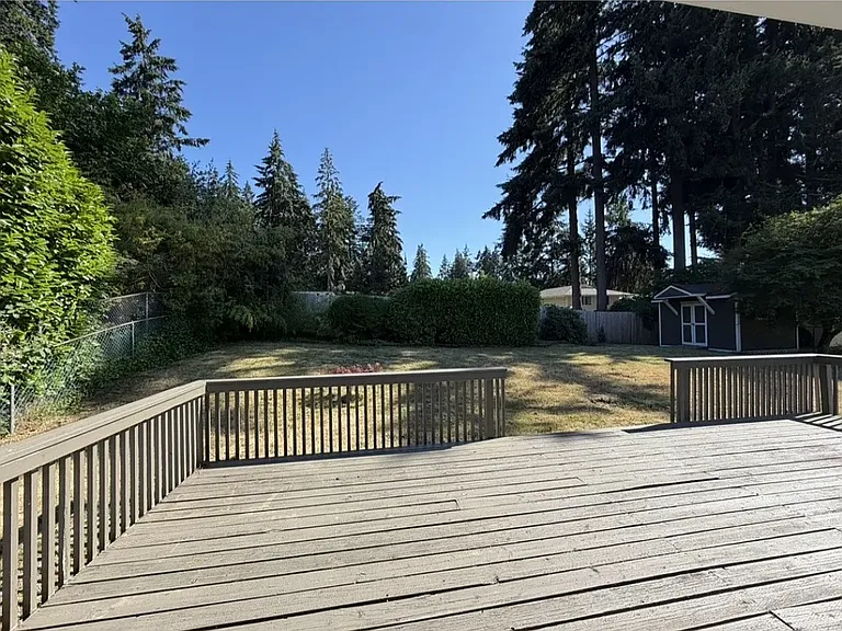 108th St SW — Photo 13