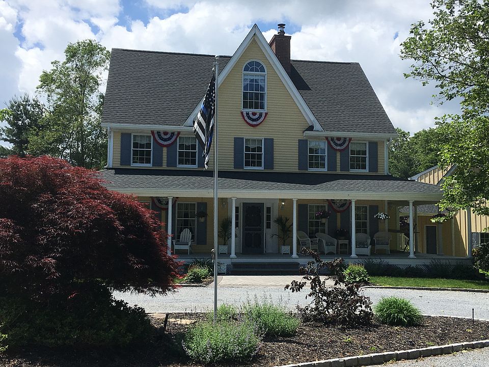 1st image of 3 Susan Dr
