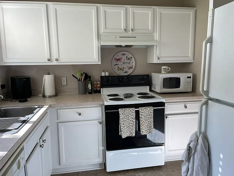 7784 Village Pl — Photo 4