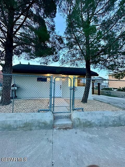 1st image of 3825 Pierce Ave