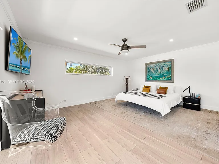 424 Alamanda Dr — Photo 37