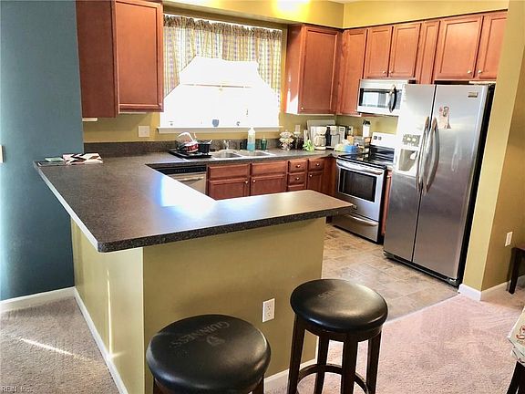 4th image of 1080 Gamston Ln #G