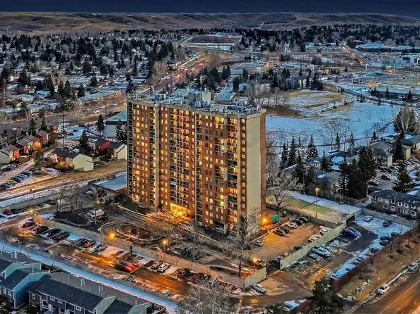 4944 SW Dalton Dr NW #901, Calgary, AB T3A 2E6