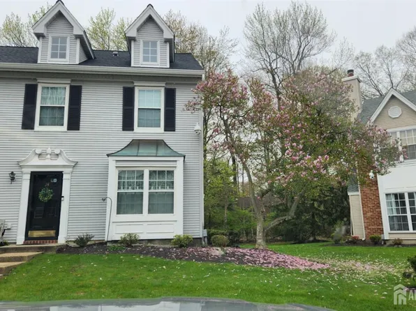 24 Albury Way, North Brunswick, NJ 08902