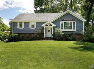 70 Oak St, Closter, NJ 07624