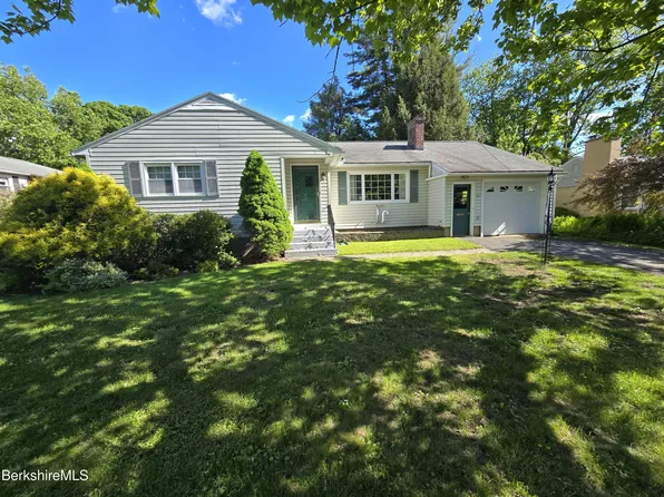 86 Asci Dr, Pittsfield, MA 01201