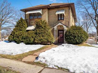 1302 20th St, Rockford, IL