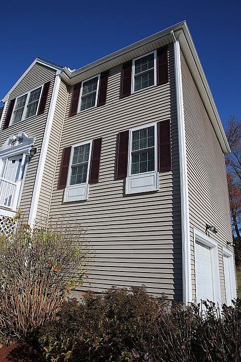 2nd image of 278 Oakland Ave