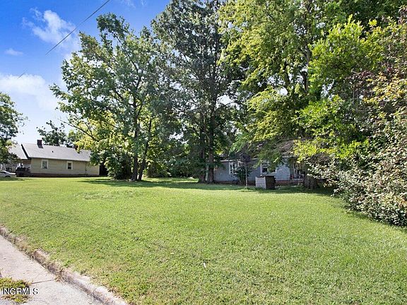 5th image of 414 N Virginia Street