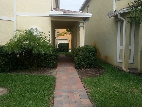 4th image of 2574 SE Pineland Dr