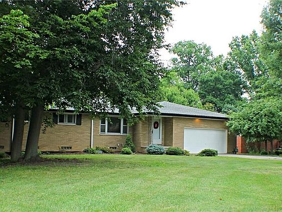 3rd image of 12706 Gardenside Dr