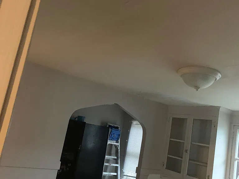 482 Lisbon Ave — Photo 6