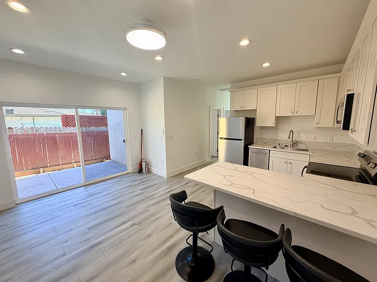 6018 Denver Dr — Photo 1