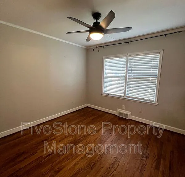144 Northwood Dr — Photo 12