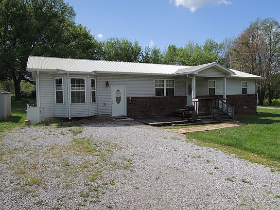 2nd image of 1021 Lincoln Dr