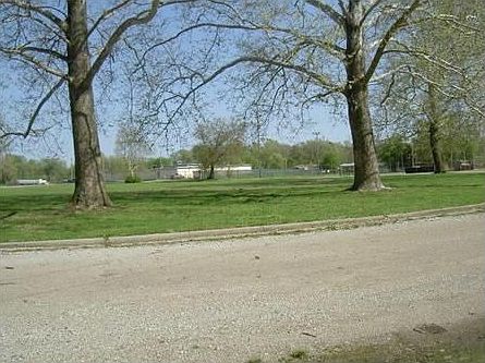1st image of 400 W Us Highway 40