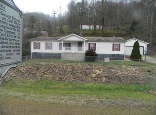 24235 Daniel Boone Pkwy, Racine, WV 25154