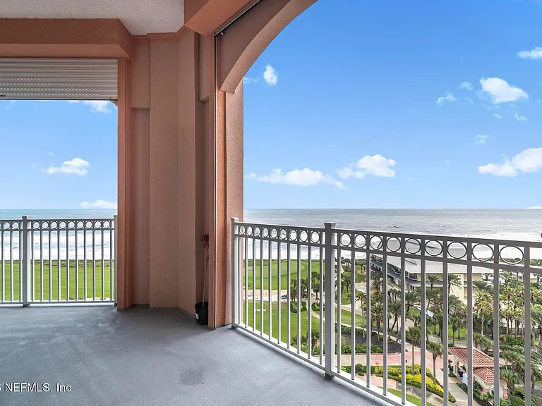 200 Ocean Crest Dr #1111 — Photo 40