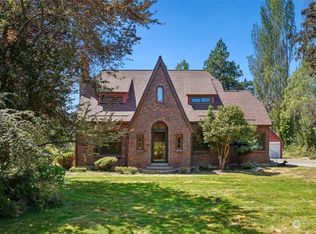 11516 Vickery Ave E, Tacoma, WA