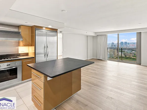 1200 Queen Emma St APT 3206, Honolulu, HI 96813