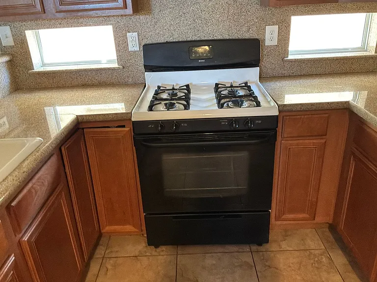 5150 Silent Valley Ave — Photo 24
