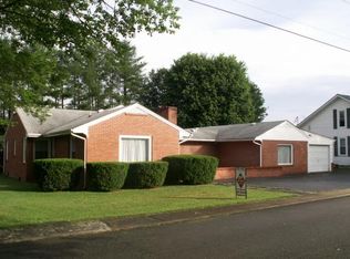 203 Reece Ave, Mountain City, TN 37683