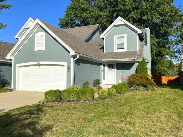 12103 Slater St, Overland Park, KS 66213