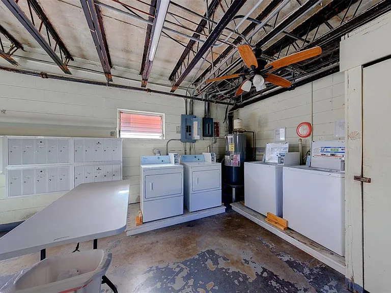 121 46th Ave #2G — Photo 35