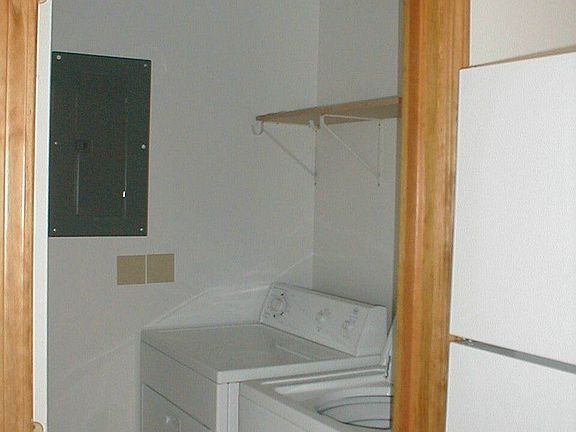 4th image of 2300 S Illinois Ave APT C5