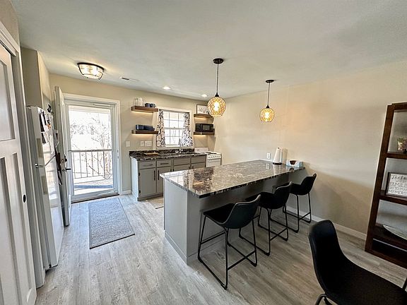 5th image of 1700 Country Club Dr Unit 205
