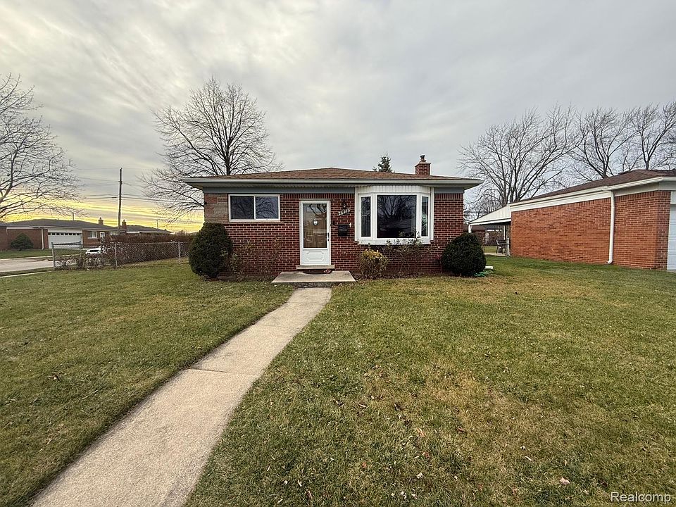 1st image of 26415 Richard Dr