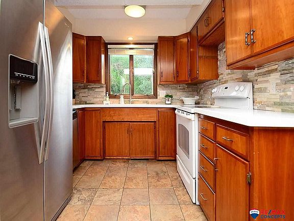2nd image of 6201 Chiswick Ct
