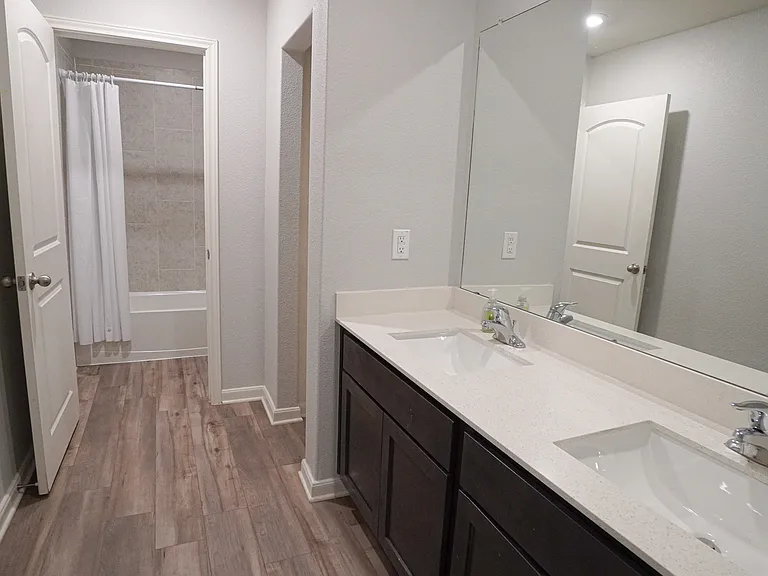 3012 Villegas Way — Photo 23