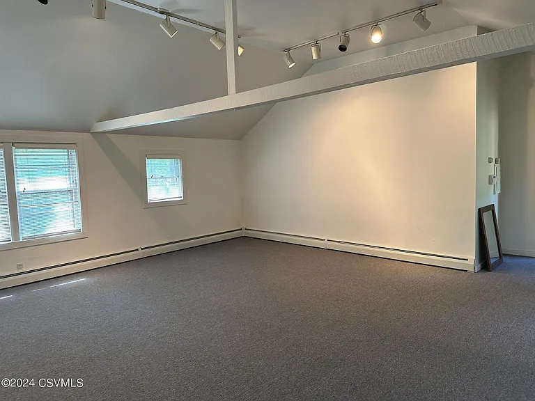 803 S Armory Dr — Photo 5