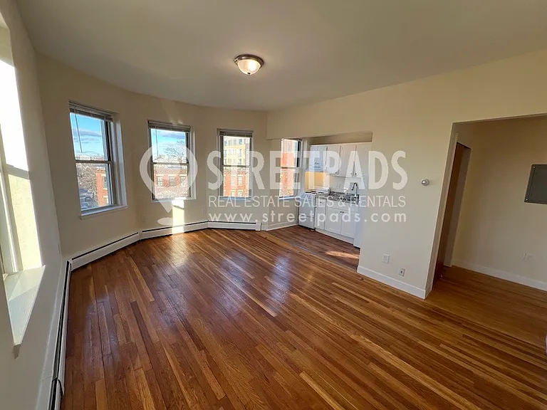 64 Brighton Ave #204 — Photo 4