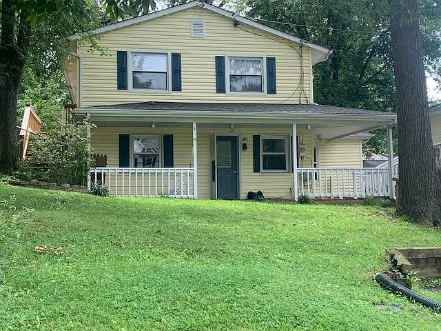 2 bed, 1250 sqft, $1,975 — Photo 1