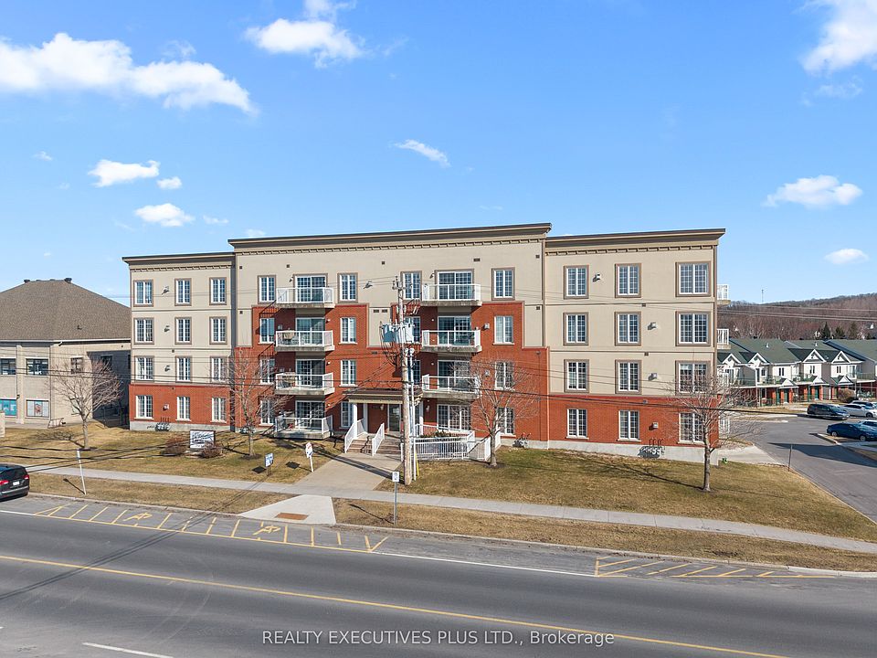 1st image of 2921 Laurier St #407