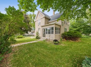 719 College St, Northfield, MN 55057