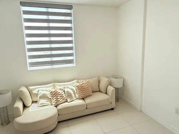 7875 NW 107th Ave APT 709, Doral, FL 33178