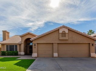 3655 E Redwood Ln, Phoenix, AZ 85048