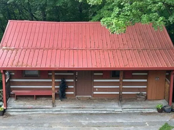 2684 Valley Heights Dr, Pigeon Forge, TN 37863