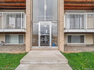 4905 Crooks Rd APT A5, Royal Oak, MI 48073